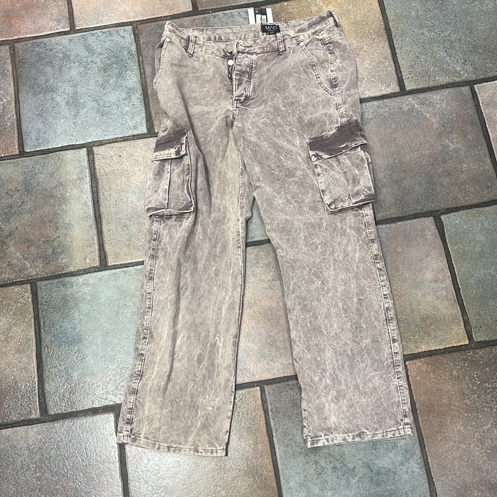 boohooMAN Cargo Pants